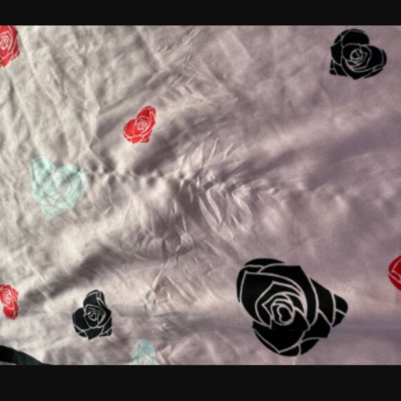 [RARE] Aldo 2018 Valentines Day Limited Edition Collection  Scarf - Picture 14 of 16